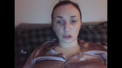 Snapshot of kusia032132 chatting on February 13, 9:28 pm kusia032132 online show from February 13, 9:28 pm