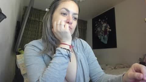 Snapshot of kyhara chatting on October 11, 3:22 am kyhara online show from October 11, 3:22 am