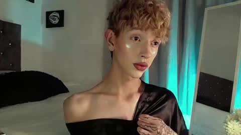 Kyle Cooper online show from December 15, 2:19 am