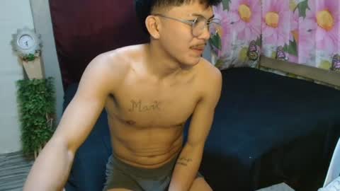 kyle_lourence online show from June 27, 10:49 pm