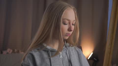 Lei online show from April 20, 5:54 am