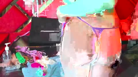 kylie_bloom online show from April 2, 10:38 pm