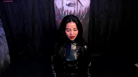 Snapshot of kylie_foxx1 chatting on September 13, 9:28 pm submissive demon Please help me to reach 500 thumbs up online show from September 13, 9:28 pm