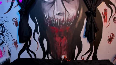 Snapshot of kylie_foxx1 chatting on December 6, 11:41 pm submissive demon Please help me to reach 500 thumbs up online show from December 6, 11:41 pm
