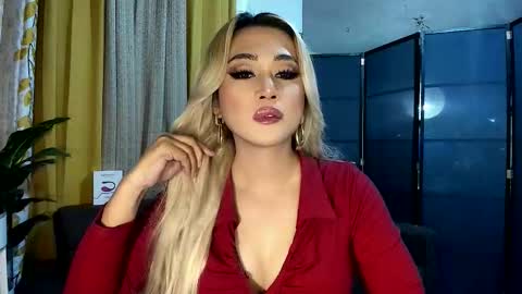 kylie online show from December 19, 11:49 am