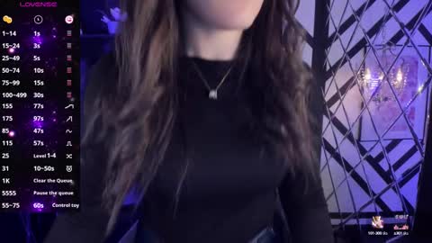 Snapshot of kylie_mellow chatting on March 5, 5:40 am Kylie online show from March 5, 5:40 am