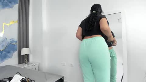 Kaylie And Jhony online show from November 10, 8:00 pm