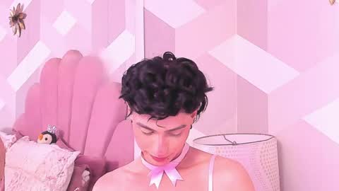 Kylie jl online show from June 2, 10:12 pm