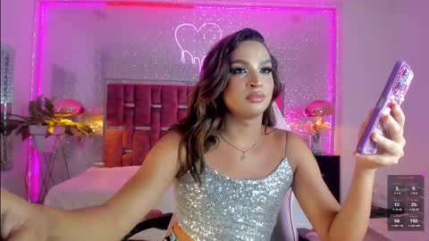 Snapshot of kylievictoria_ chatting on October 12, 4:27 am Kylie online show from October 12, 4:27 am