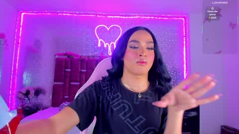 Snapshot of kylievictoria_ chatting on February 5, 3:13 am Kylie online show from February 5, 3:13 am