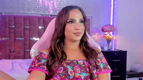 Snapshot of kylievictoria_ chatting on September 23, 4:28 am Kylie online show from September 23, 4:28 am