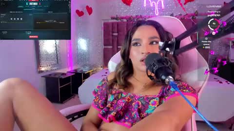 Snapshot of kylievictoria_ chatting on February 16, 10:54 am Kylie online show from February 16, 10:54 am