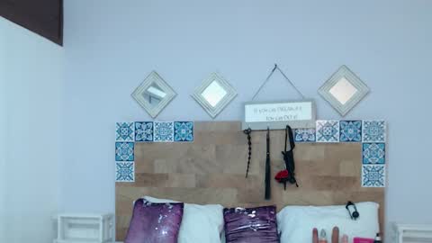 Kylie online show from November 22, 12:03 pm