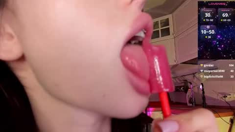 Snapshot of l1tww chatting on February 20, 8:36 pm Malika online show from February 20, 8:36 pm