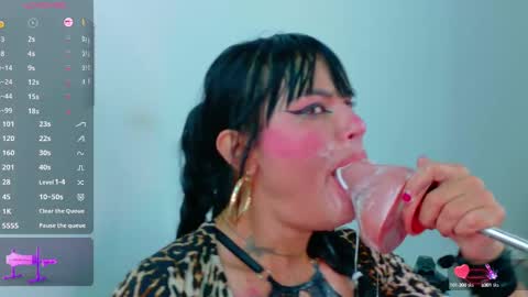 Snapshot of la_mazona chatting on March 4, 10:27 pm AMAZONA  online show from March 4, 10:27 pm