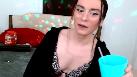 Lacey Phoenix online show from February 11, 4:27 am