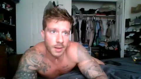 Snapshot of lacrioxcum18 chatting on October 14, 12:24 am lacrioxcum18 online show from October 14, 12:24 am