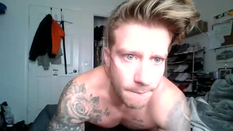 Snapshot of lacrioxcum18 chatting on February 12, 4:22 pm lacrioxcum18 online show from February 12, 4:22 pm