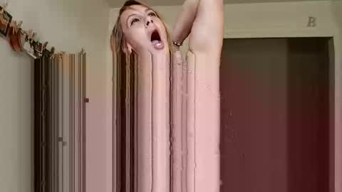 lacybell online show from December 18, 4:46 pm