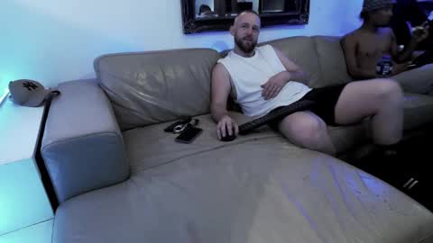 Hectic online show from February 28, 3:48 am