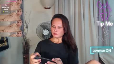 gongx13 my IG online show from March 27, 2:28 am