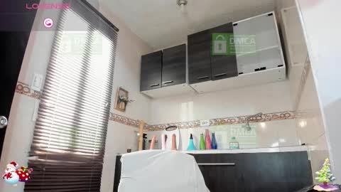    online show from December 22, 9:32 pm