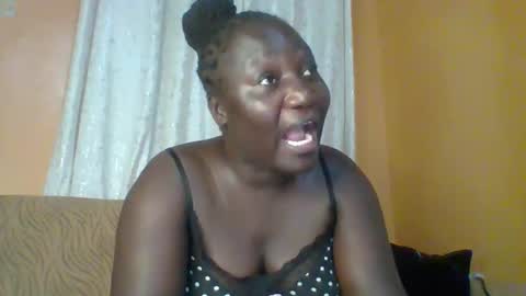 lindah32 online show from February 20, 7:38 pm