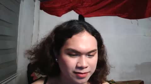 ladybug_ph online show from December 5, 4:49 pm