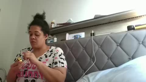 Snapshot of ladycinnabon chatting on January 12, 1:58 pm Stephanie online show from January 12, 1:58 pm