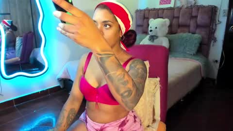 leidy daniela online show from February 7, 7:40 am