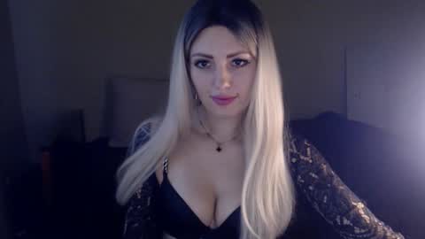 Snapshot of ladymoonlight8 chatting on December 26, 11:10 am Monika online show from December 26, 11:10 am