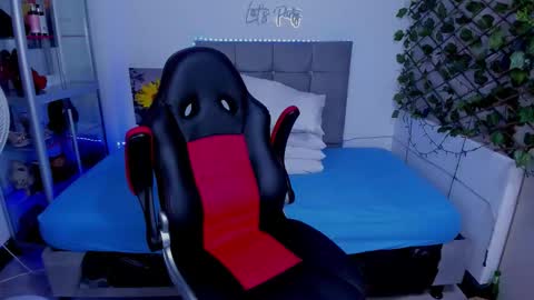 Ladysexy hot19  online show from September 11, 4:25 am