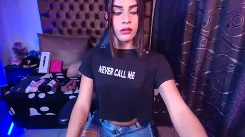 Camila online show from May 5, 9:53 pm