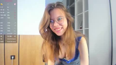 Julia online show from September 25, 8:16 pm