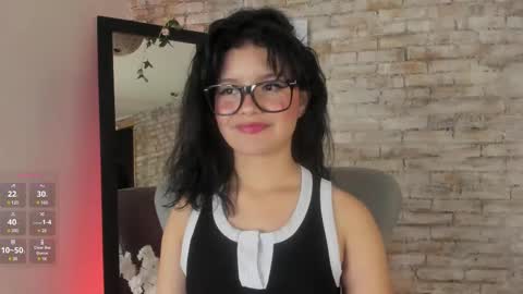 Snapshot of lana_beket_ chatting on February 10, 11:46 am Lana online show from February 10, 11:46 am