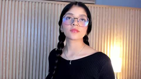 Snapshot of lana_dol chatting on September 30, 2:27 pm ... . . ... online show from September 30, 2:27 pm