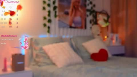 Snapshot of lana_me chatting on March 5, 2:34 pm Milana online show from March 5, 2:34 pm