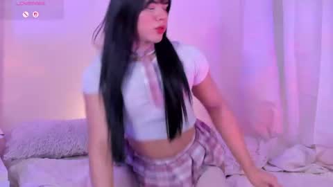 INDEPENDENT MODEL online show from July 15, 11:52 pm