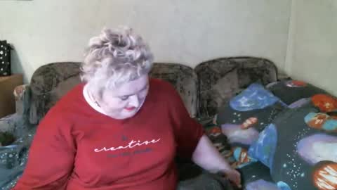 lanacat555 online show from October 17, 7:07 pm