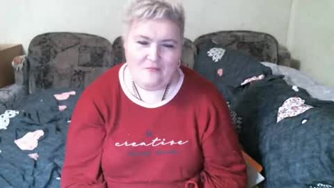 lanacat555 online show from March 31, 6:52 pm