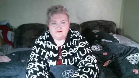 lanacat555 online show from March 7, 11:27 pm