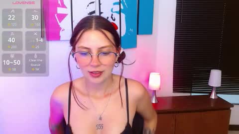 Alana Garcia  online show from October 21, 11:48 am