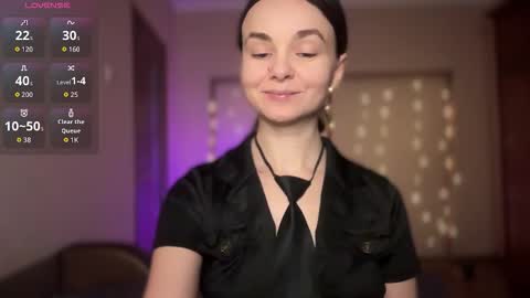 Snapshot of lanaloulou chatting on October 6, 10:16 pm Lana online show from October 6, 10:16 pm