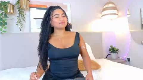 Snapshot of lanarozz chatting on October 9, 10:26 pm Lana online show from October 9, 10:26 pm
