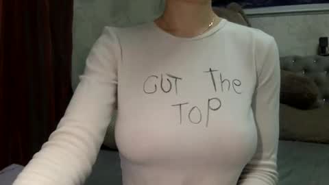 langoria online show from March 27, 12:27 am