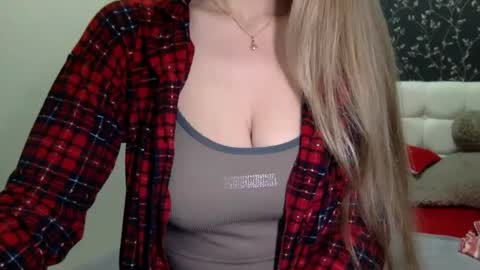 Snapshot of langoria chatting on March 3, 8:11 pm langoria online show from March 3, 8:11 pm