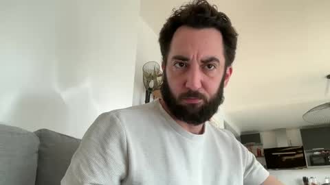 Lanimal online show from December 2, 10:56 am