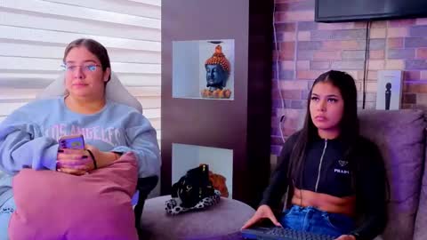 lanna_as online show from February 16, 1:31 pm