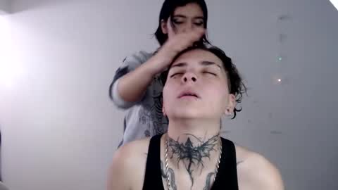 Snapshot of lannie_gonzales chatting on December 17, 3:27 pm LANNIE   online show from December 17, 3:27 pm