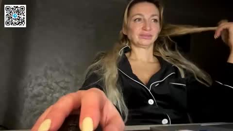 Snapshot of lapussia chatting on October 21, 8:01 pm lapussia online show from October 21, 8:01 pm